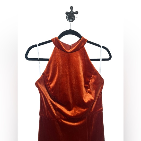 Threads Auburn Moon Velvet Halter Dress - Picture 5 of 10
